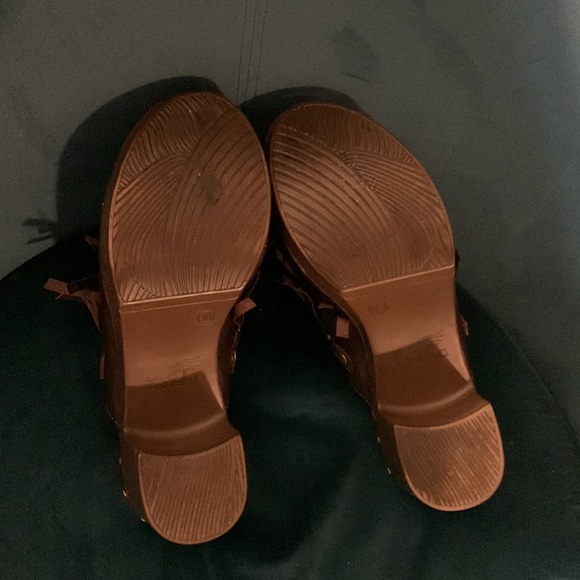 Dansko demi fringe brown Leather clogs size 38 - Picture 6 of 7